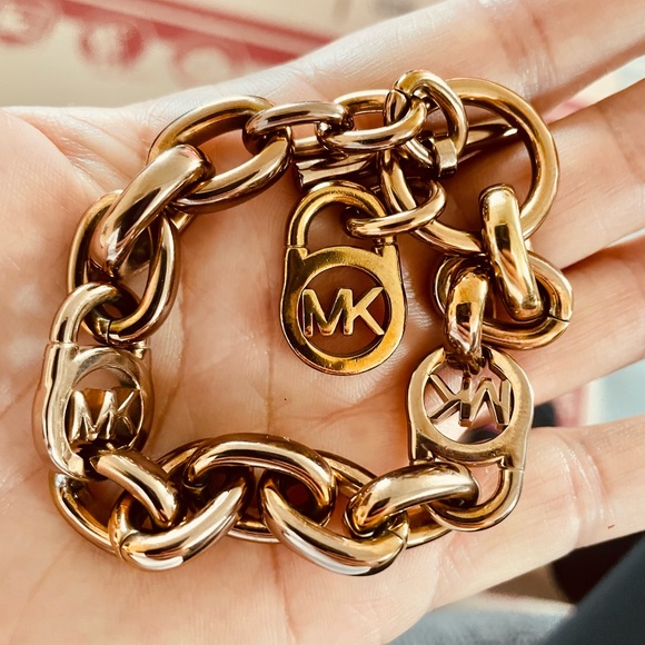 Used MK bracelet 9.5” - Picture 1 of 3